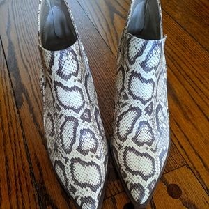 Vince Camuto  Gradina Block Heels